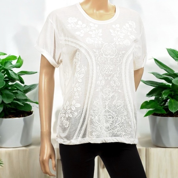 NEW Forever 21 Embossed Rolled-Up Sleeve Top - Picture 2 of 16